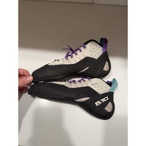 Men's Size 11 Five Ten Grandstone Climbing Shoes